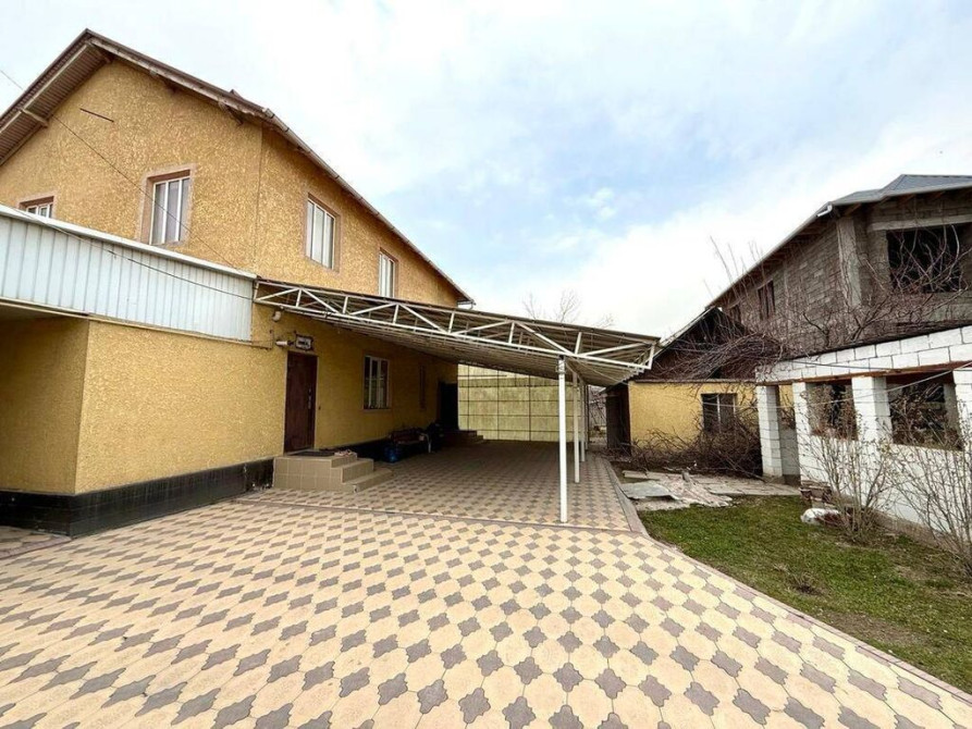 Дом, 140 м², 5 комнат, Агентство недвижимости Бишкек - изображение 1