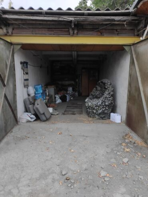 18 м², Кирпичный | Смотровая яма, Охрана, Подвал, погреб Бишкек - сүрөт 3