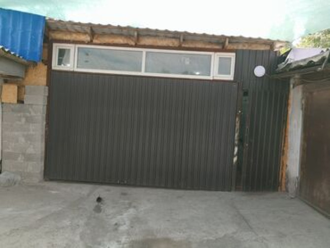 120 м², Кирпичный | Смотровая яма, Охрана, Подвал, погреб Bishkek - photo 1