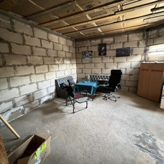 55 м², Кирпичный, Бетонный Бишкек - изображение 8