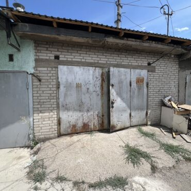 55 м², Кирпичный, Бетонный Бишкек - сүрөт 1