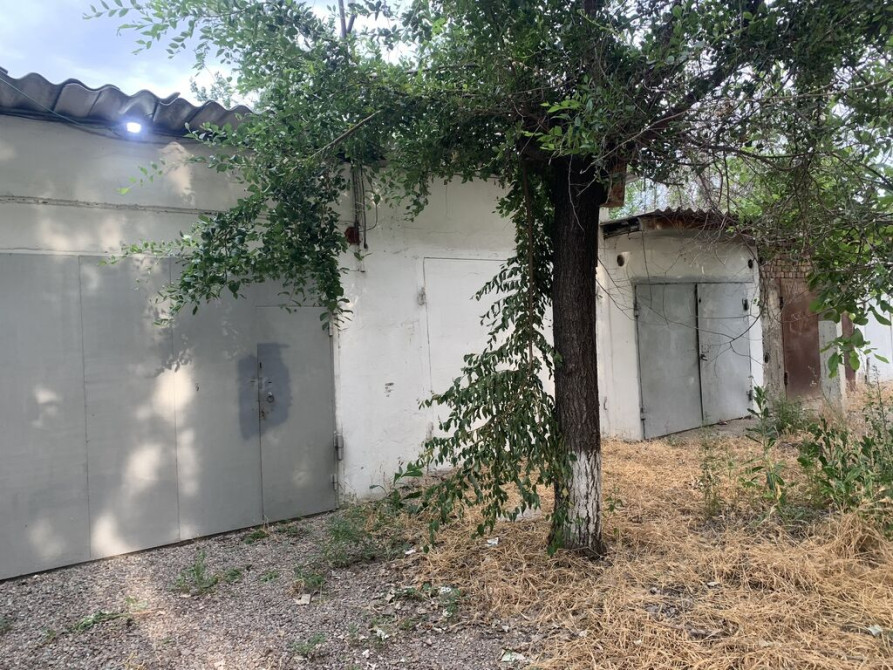 60 м², Бетонный, Кирпичный | Подвал, погреб, Смотровая яма Bishkek - photo 1