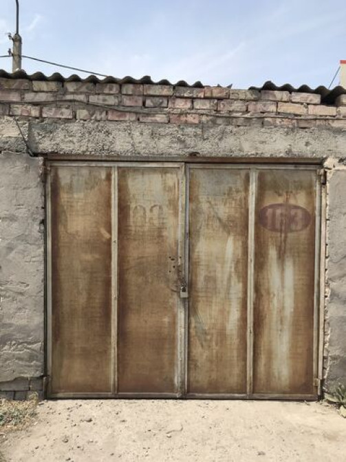 18 м², Кирпичный | Смотровая яма Бишкек - сүрөт 1