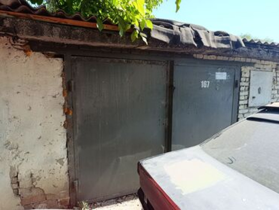 24 м², Кирпичный, Бетонный | Смотровая яма, Охрана, Подвал, погреб Бишкек - сүрөт 1