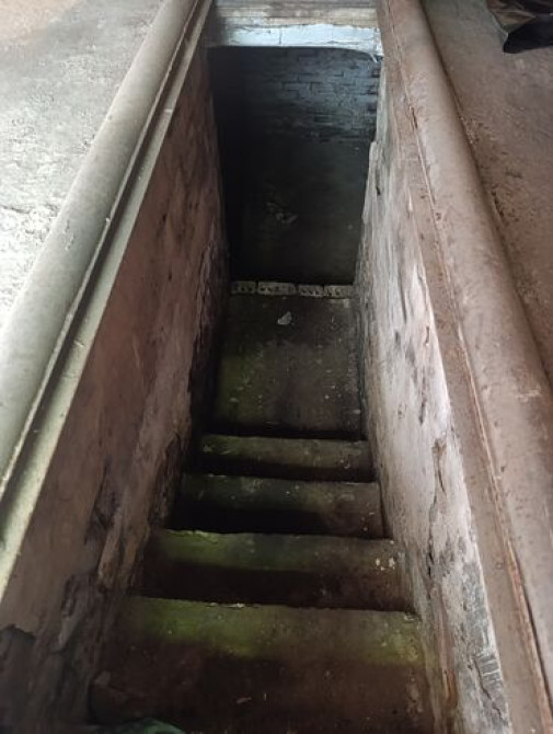 24 м², Кирпичный, Бетонный | Смотровая яма, Охрана, Подвал, погреб Бишкек - сүрөт 4