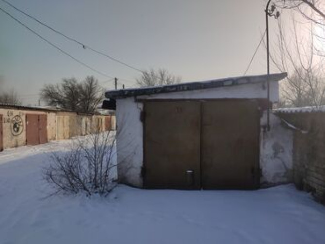 20 м², Кирпичный | Смотровая яма, Подвал, погреб Bishkek - photo 1