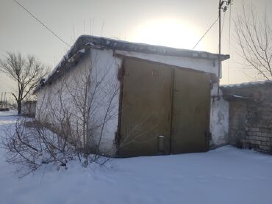 20 м², Кирпичный | Смотровая яма, Подвал, погреб Bishkek - photo 4