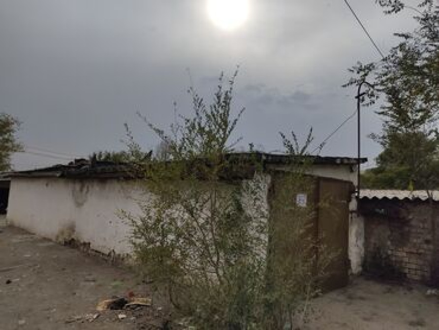 20 м², Кирпичный | Смотровая яма, Подвал, погреб Bishkek - photo 3