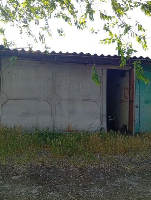 64 м², Кирпичный | Подвал, погреб Бишкек - сүрөт 1