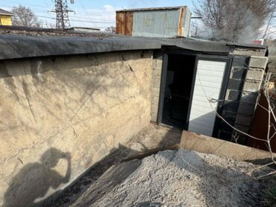 40 м², Кирпичный, Бетонный | Охрана, Смотровая яма, Подвал, погреб Bishkek - photo 5