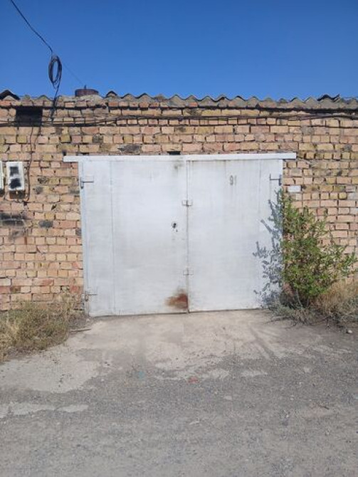1 м², Кирпичный, Бетонный | Смотровая яма, Охрана, Подвал, погреб Бишкек - сүрөт 1