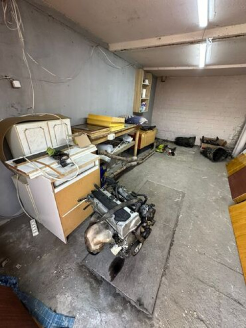 18 м², Кирпичный, Бетонный | Охрана, Подвал, погреб Бишкек - сүрөт 3