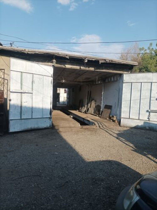 120 м², Бетонный | Смотровая яма Bishkek - photo 1