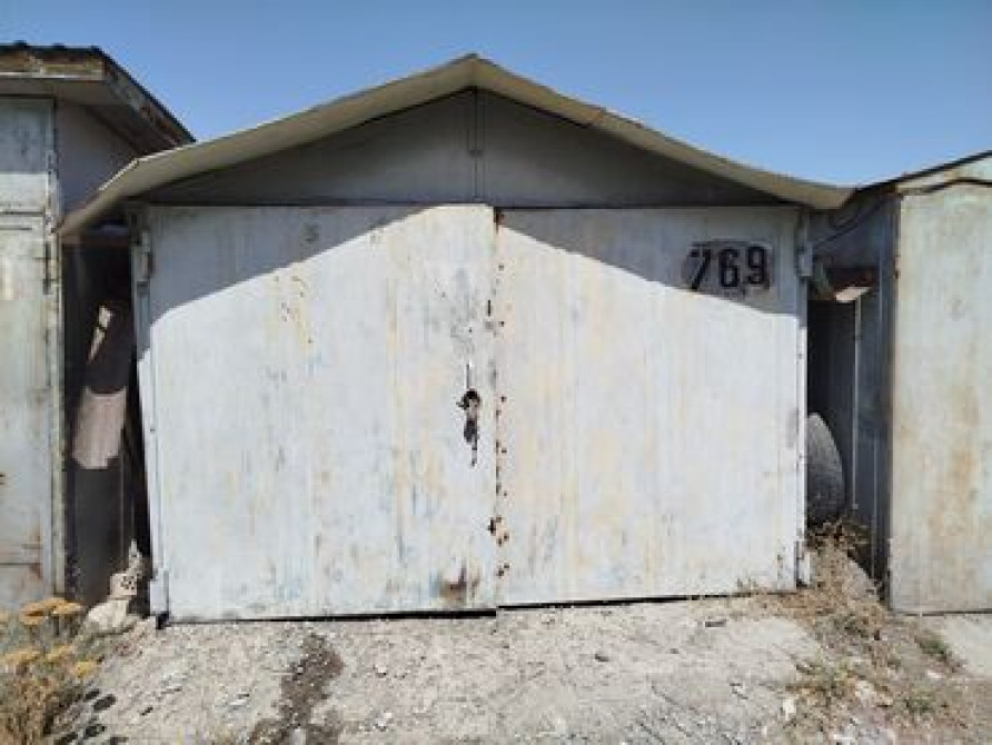 18 м², Металлический | Смотровая яма, Охрана, Подвал, погреб Бишкек - сүрөт 1