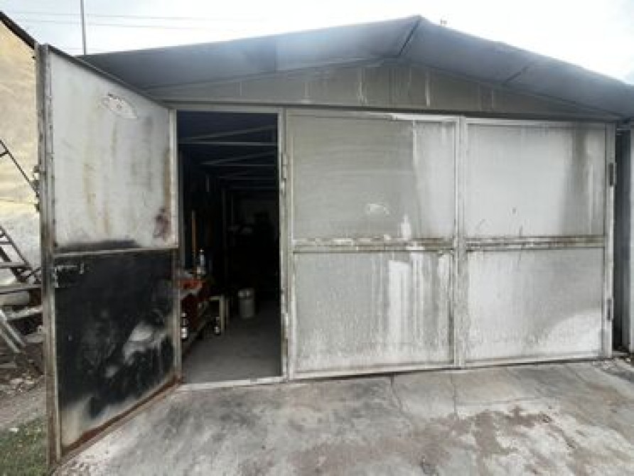 100 м², Металлический | Смотровая яма, Охрана, Разборной Bishkek - photo 4