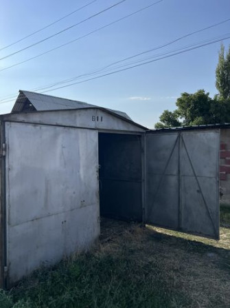 Срочно продается Гараж, длинна 6 метров, ширина 3 метра, состояние как Бишкек - изображение 7