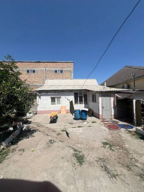 Дом, 300 м², 6 комнат, Агентство недвижимости, Косметический ремонт Бишкек - изображение 2