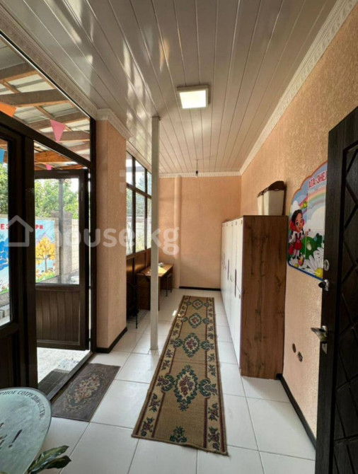 Дом, 248 м², 6 комнат, Агентство недвижимости Бишкек - изображение 1