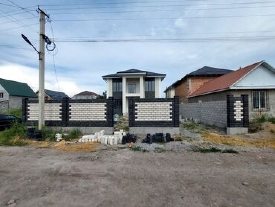 Дом, 200 м², 6 комнат, Агентство недвижимости, ПСО (под самоотделку) Бишкек - сүрөт 4