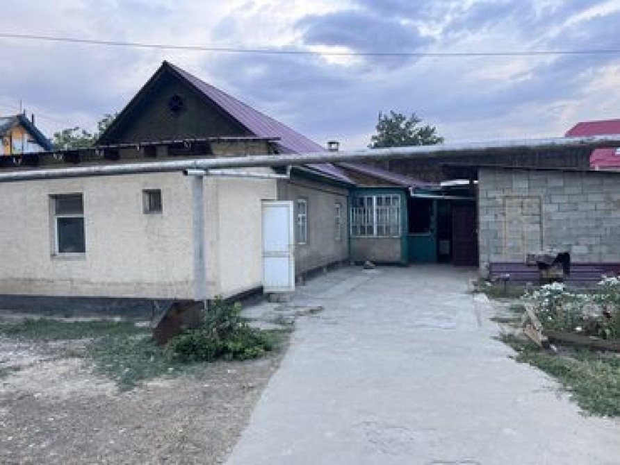 Дом, 83 м², 6 комнат, Собственник, Старый ремонт Бишкек - сүрөт 4