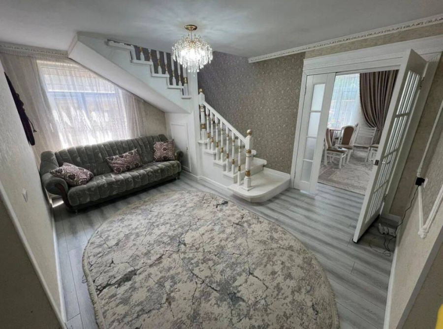 Дом, 158 м², 6 комнат, Агентство недвижимости, Евроремонт Бишкек - сүрөт 1