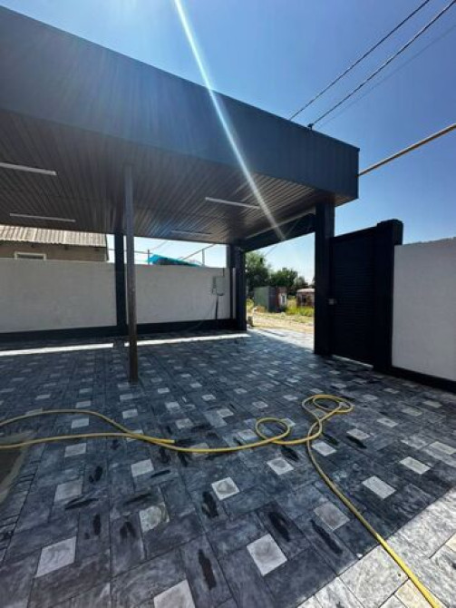 Дом, 200 м², 6 комнат, Агентство недвижимости, Дизайнерский ремонт Бишкек - сүрөт 2