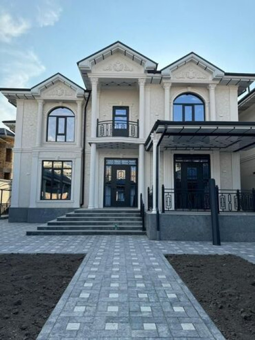 Дом, 320 м², 6 комнат, Агентство недвижимости, Дизайнерский ремонт Бишкек - сүрөт 1