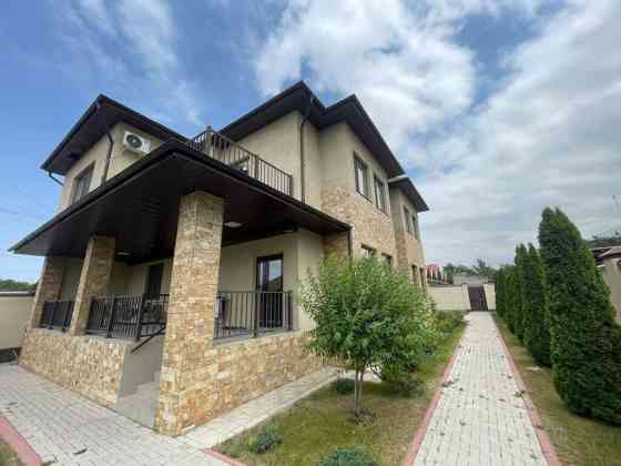 Дом, 330 м², 6 комнат, Агентство недвижимости, Евроремонт Бишкек