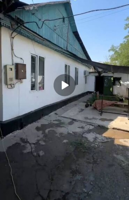 Дом, 109 м², 6 комнат, Агентство недвижимости, Старый ремонт Бишкек - сүрөт 1