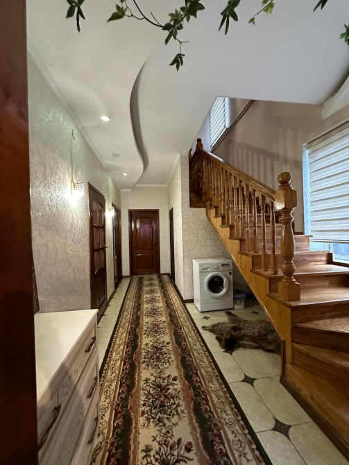 Дом, 180 м², 6 комнат, Собственник, Евроремонт Бишкек - сүрөт 1
