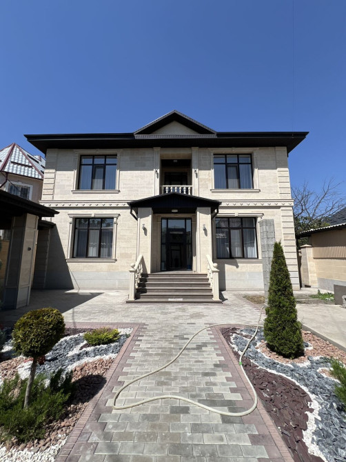 Дом, 320 м², 6 комнат, Агентство недвижимости, Дизайнерский ремонт Bishkek - photo 1