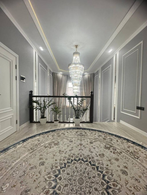 Дом, 230 м², 6 комнат, Агентство недвижимости Бишкек - сүрөт 1