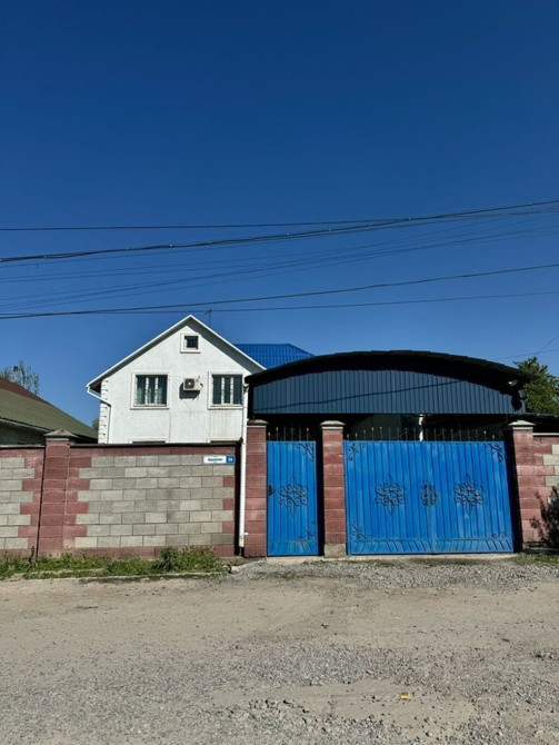 Дом, 200 м², 6 комнат, Собственник Bishkek - photo 1
