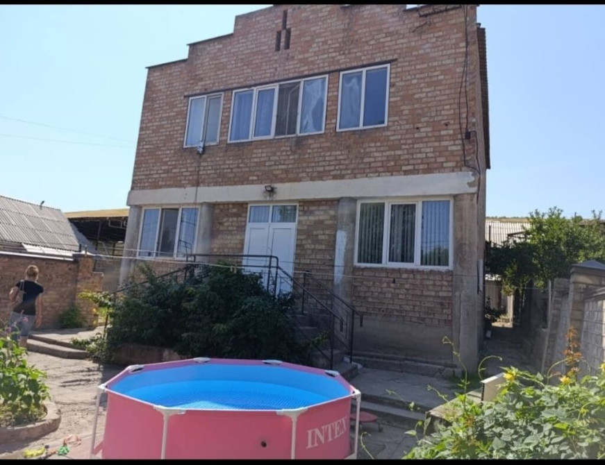 Дом, 162 м², 6 комнат, Агентство недвижимости, Старый ремонт Бишкек - сүрөт 1