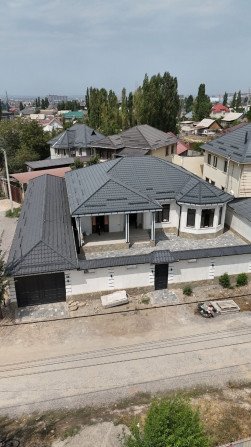 Дом, 200 м², 6 комнат, Агентство недвижимости, ПСО (под самоотделку) Бишкек - сүрөт 1
