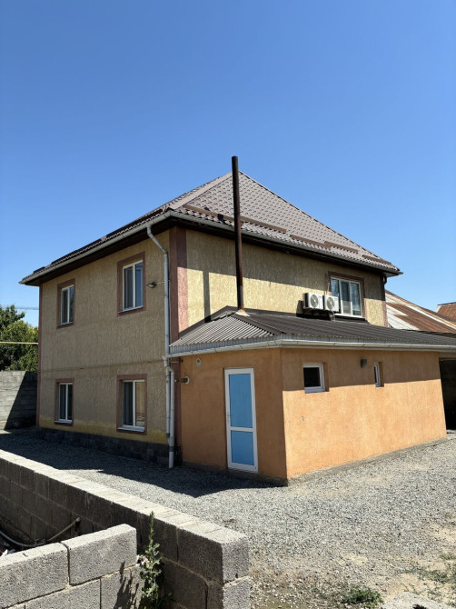 Дом, 160 м², 6 комнат, Собственник, Евроремонт Bishkek - photo 1