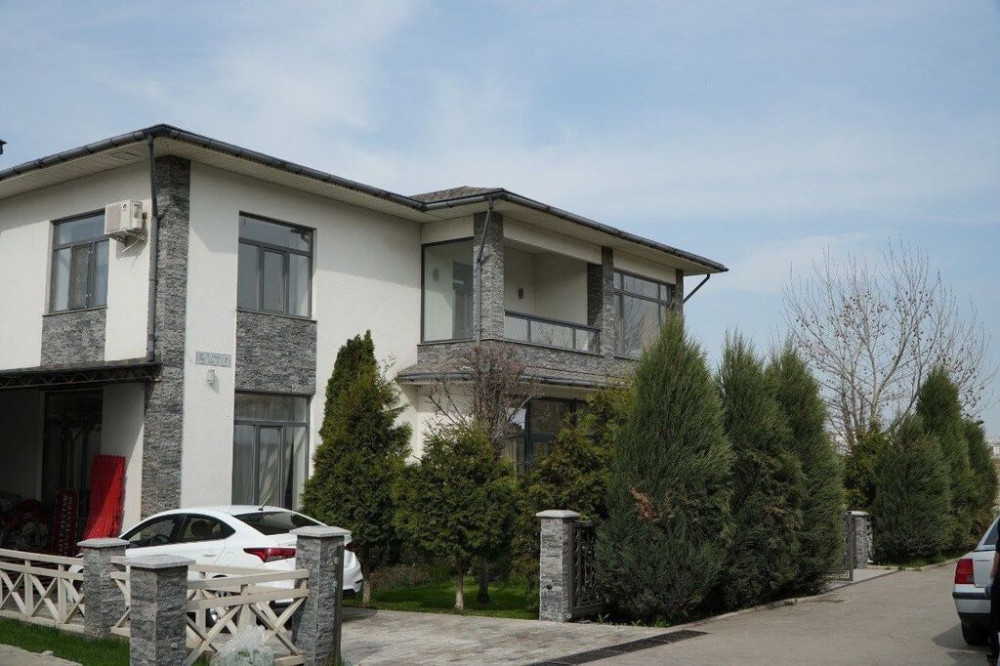 Дом, 365 м², 6 комнат, Риэлтор, Евроремонт Бишкек - сүрөт 1