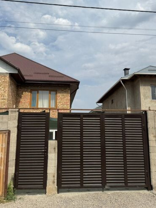 Дом, 230 м², 6 комнат, Собственник, Косметический ремонт Бишкек - изображение 2