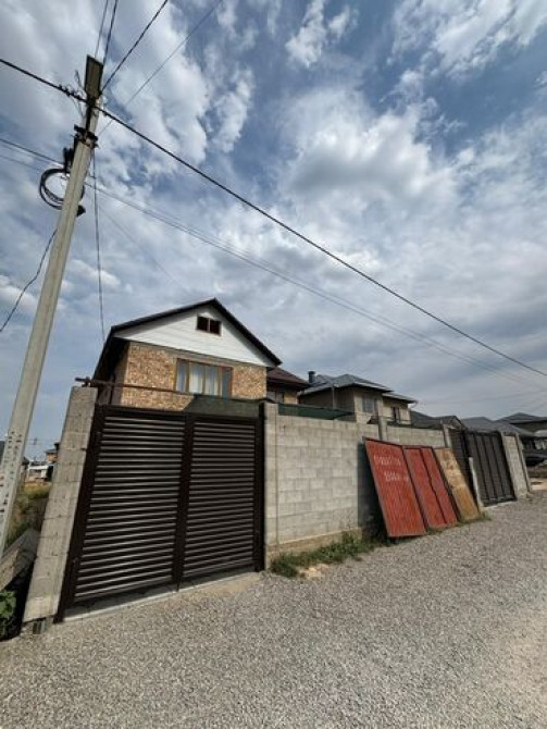 Дом, 230 м², 6 комнат, Собственник, Косметический ремонт Бишкек - изображение 1