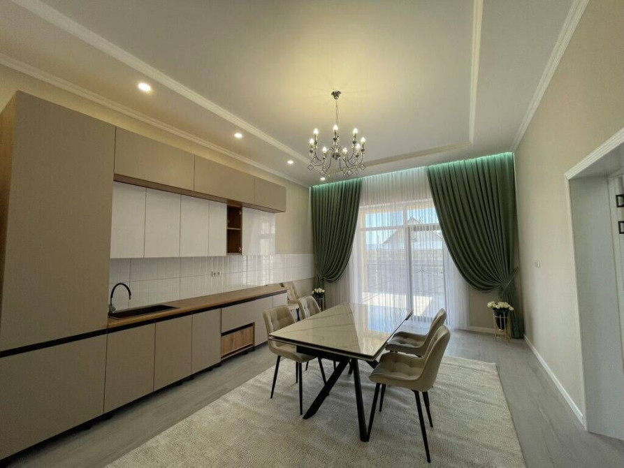 Дом, 180 м², 6 комнат, Агентство недвижимости, Дизайнерский ремонт Bishkek - photo 1