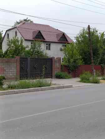 Дом, 226 м², 7 комнат, Агентство недвижимости, Старый ремонт Бишкек
