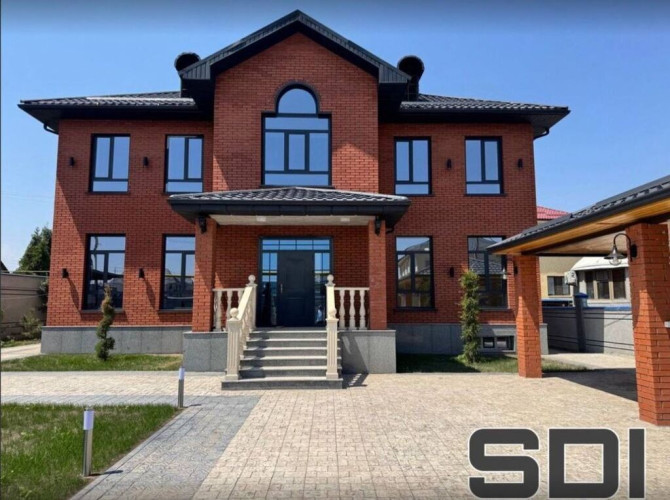 Дом, 360 м², 7 комнат, Агентство недвижимости, Дизайнерский ремонт Бишкек - сүрөт 1