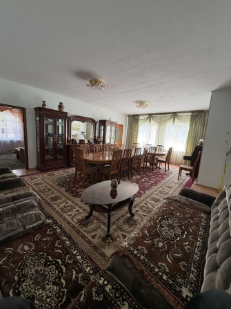 Дом, 250 м², 7 комнат, Собственник, Дизайнерский ремонт Бишкек - сүрөт 1