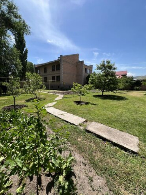 Дом, 610 м², 7 комнат, Собственник, Косметический ремонт Бишкек - сүрөт 2