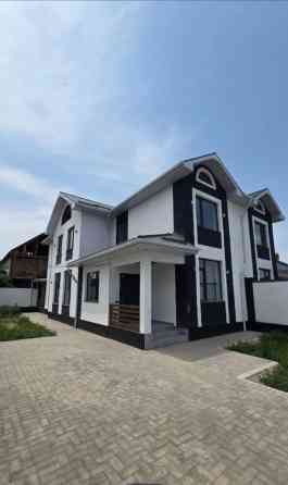 Дом, 250 м², 7 комнат, Риэлтор, Евроремонт Бишкек