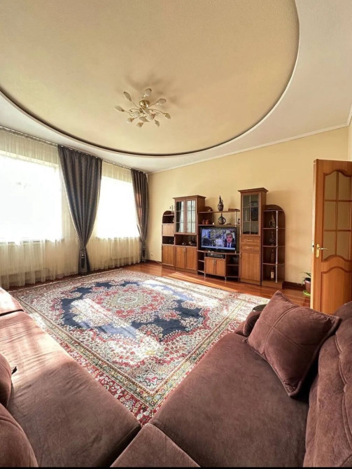 Дом, 200 м², 7 комнат, Собственник, Евроремонт Bishkek - photo 1