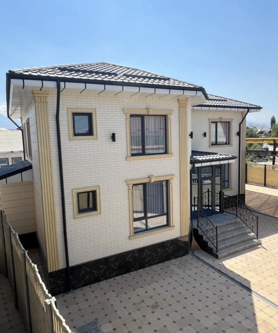 Дом, 176 м², 7 комнат, Агентство недвижимости, Дизайнерский ремонт Бишкек - сүрөт 1