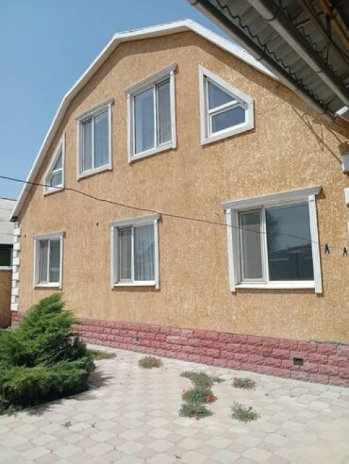 Дом, 200 м², 7 комнат, Агентство недвижимости, Косметический ремонт Бишкек - сүрөт 1