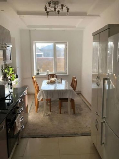 Дом, 200 м², 7 комнат, Агентство недвижимости, Косметический ремонт Бишкек - сүрөт 2