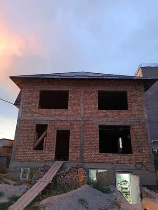 Дом, 100 м², 7 комнат, Собственник, ПСО (под самоотделку) Бишкек - сүрөт 1